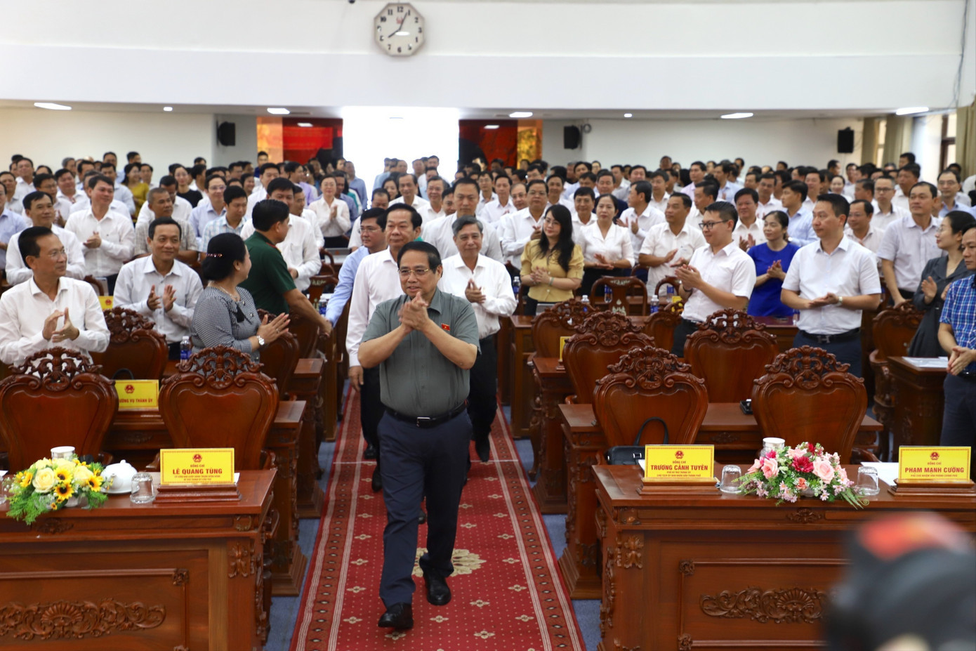 Thủ tướng Chính phủ Phạm Minh Chính dự hội nghị tiếp xúc cử tri tại Cần Thơ. img-9462-9524.jpg