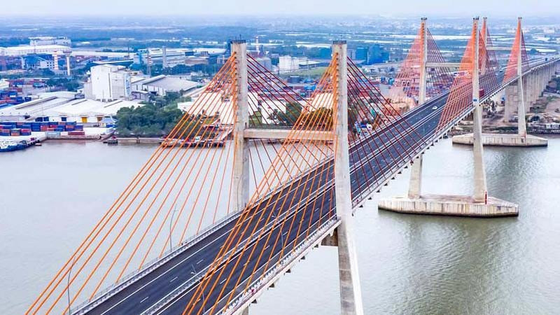 Tuyến cao tốc đắt nhất Việt Nam: Hơn 500 tỷ/km, sở hữu siêu cầu dây văng lọt TOP thế giới- Ảnh 4. Tuyến cao tốc đắt nhất Việt Nam: Hơn 500 tỷ/km, sở hữu siêu cầu dây văng lọt TOP thế giới- Ảnh 4.