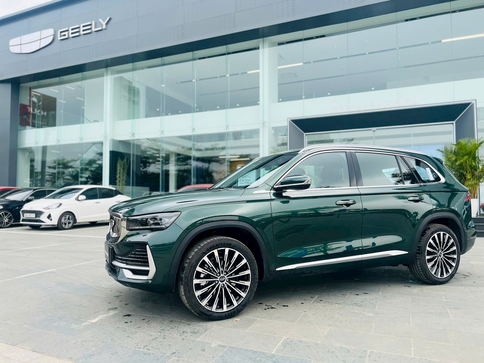 geely-monjaro.jpg