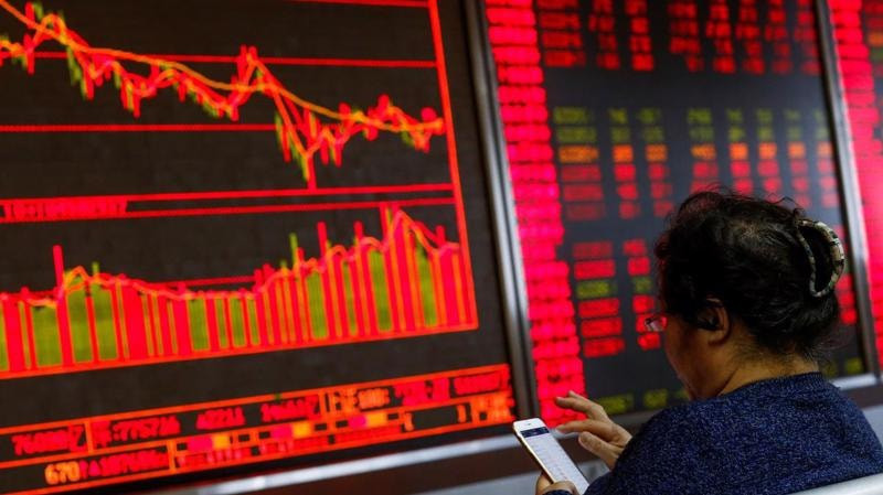 Một nhóm nhà đầu tư 'dũng cảm' chi 1.000 tỷ đồng gom cổ phiếu phiên VN-Index giảm 95 điểm