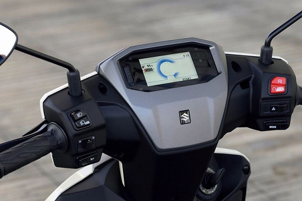 Suzuki e-Access-3