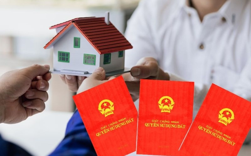Từ giờ, người sử dụng đất ổn định hưởng lợi lớn khi làm sổ đỏ- Ảnh 1. Từ giờ, người sử dụng đất ổn định hưởng lợi lớn khi làm sổ đỏ- Ảnh 1.