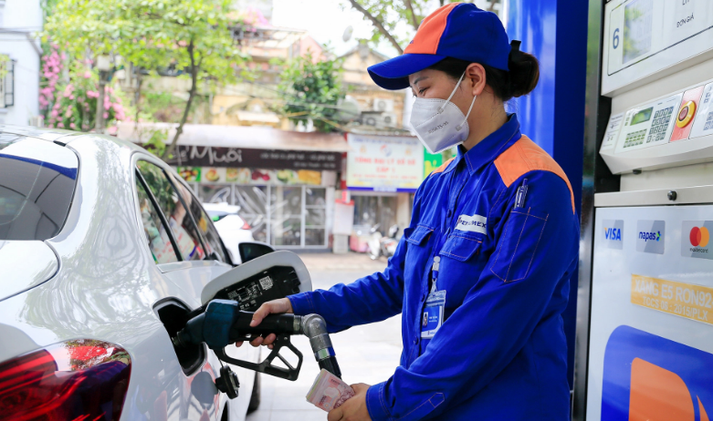 Giá xăng dầu trong nước dự báo giảm vào ngày 23/10. xang.png