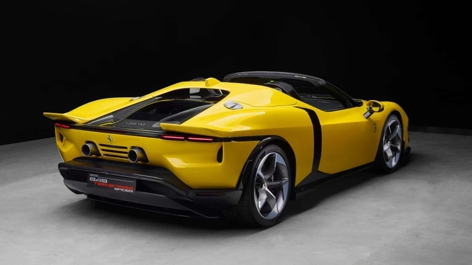 ferrari_849_testarossa_spider.webp