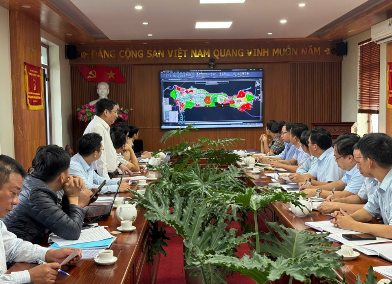 Chốt thời gian khởi công hầm đường bộ cao nhất Việt Nam, rút ngắn thời gian di chuyển từ 2 giờ xuống còn vài phút- Ảnh 1.