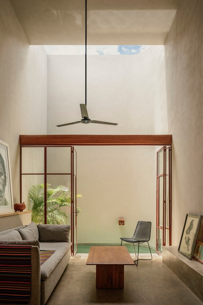 Ngôi nhà Đỏ: Tổ ấm mang bản sắc Oaxaca giữa lòng đô thị- Ảnh 6. Ngôi nhà Đỏ: Tổ ấm mang bản sắc Oaxaca giữa lòng đô thị- Ảnh 6.