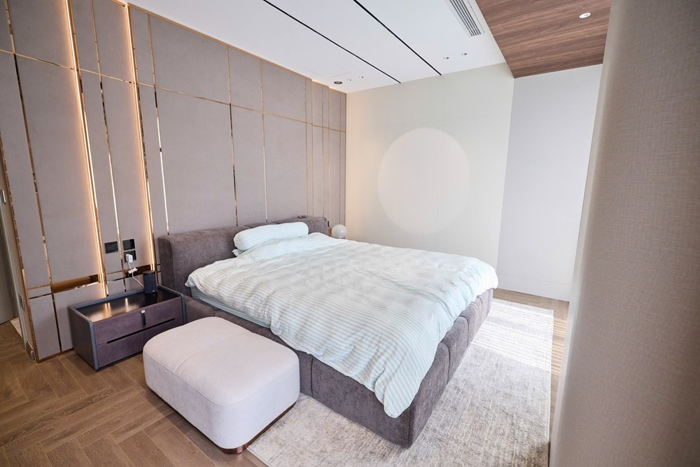 Tài sản của Đoàn Văn Hậu - Doãn Hải My sau 2 năm kết hôn: Tậu biệt thự hai mặt tiền trị giá 40 tỷ đồng, xế hộp hạng sang - ảnh 1