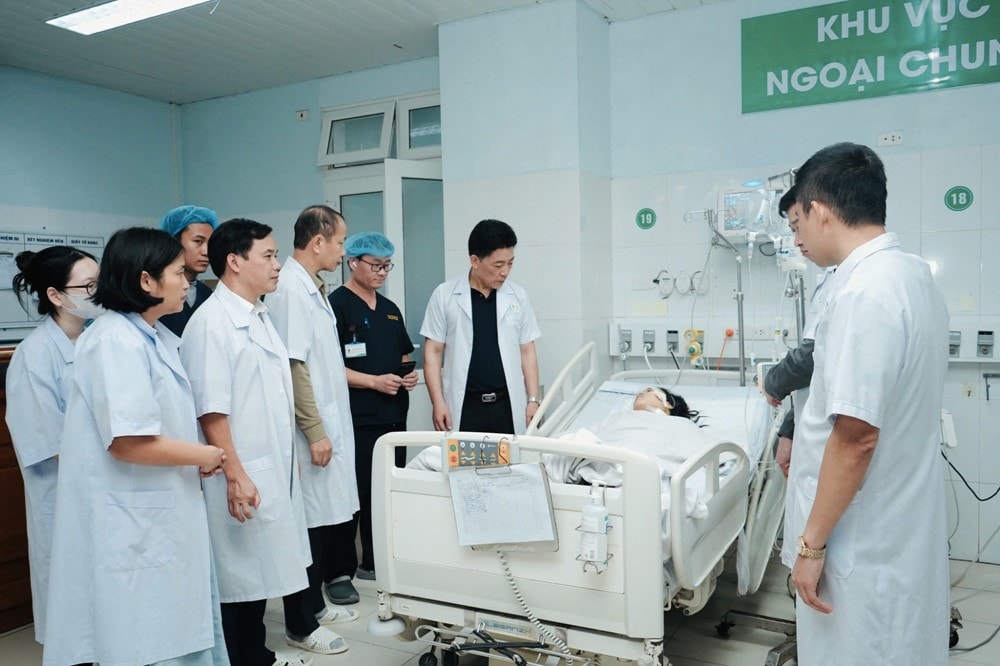 Đề nghị công nhận thương binh cho nữ điều dưỡng bị đâm 11 nhát dao khi cứu bé sơ sinh - ảnh 1