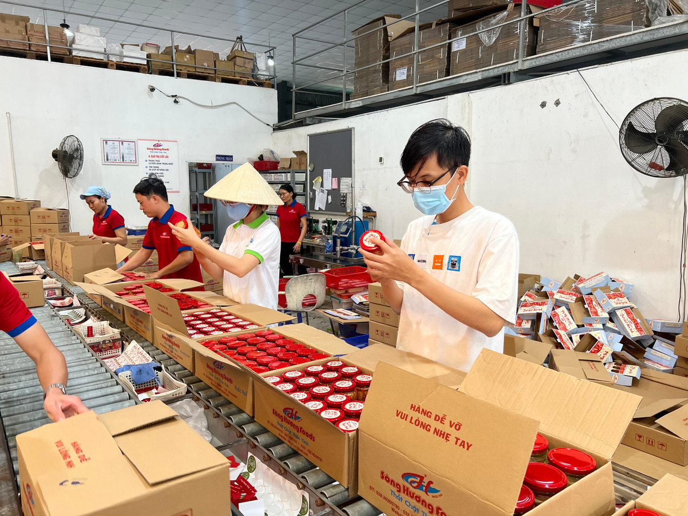 Tín dụng TPHCM chảy mạnh vào DN vừa và nhỏ. img-0702.jpg