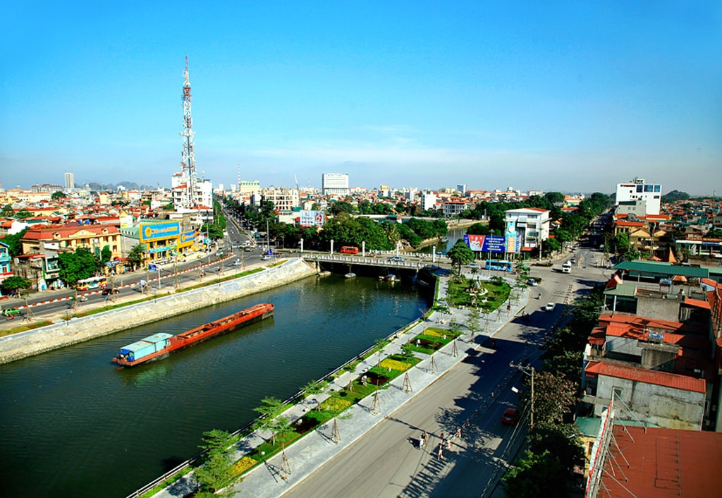 Đại diện 750.000 công ty của Pháp cam kết giới thiệu tỉnh Ninh Bình tới các thành viên