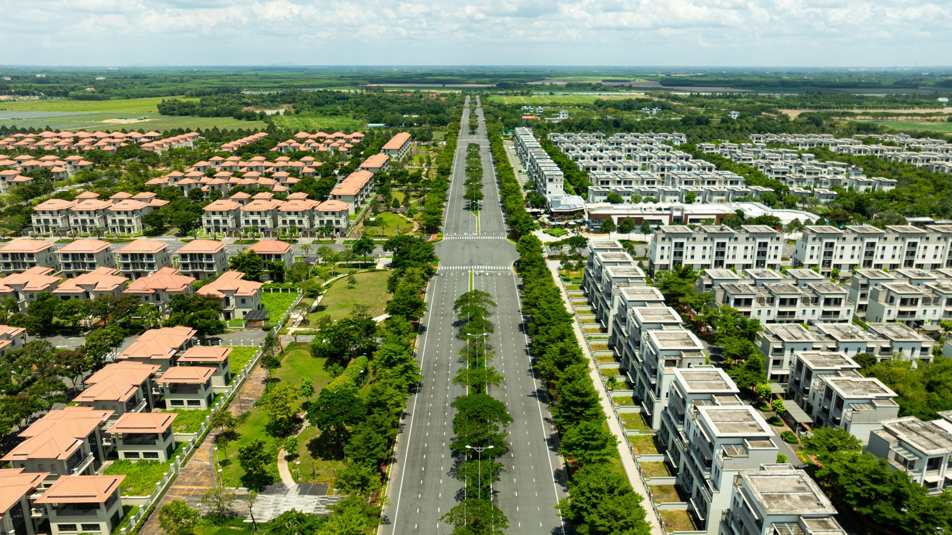 Cầu gần 5.000 tỷ có tĩnh không cao nhất Việt Nam: Sắp thông xe, loạt dự án bất động sản hưởng lợi- Ảnh 3. Cầu gần 5.000 tỷ có tĩnh không cao nhất Việt Nam: Sắp thông xe, loạt dự án bất động sản hưởng lợi- Ảnh 3.