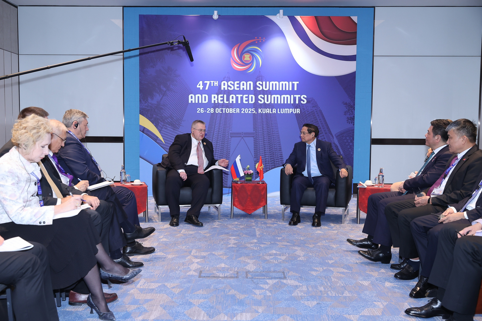 Việt Nam, Nga thúc đẩy kết nối đường sắt và đẩy nhanh đàm phán về xây dựng nhà máy điện hạt nhân- Ảnh 3. Việt Nam, Nga thúc đẩy kết nối đường sắt và đẩy nhanh đàm phán về xây dựng nhà máy điện hạt nhân- Ảnh 3.