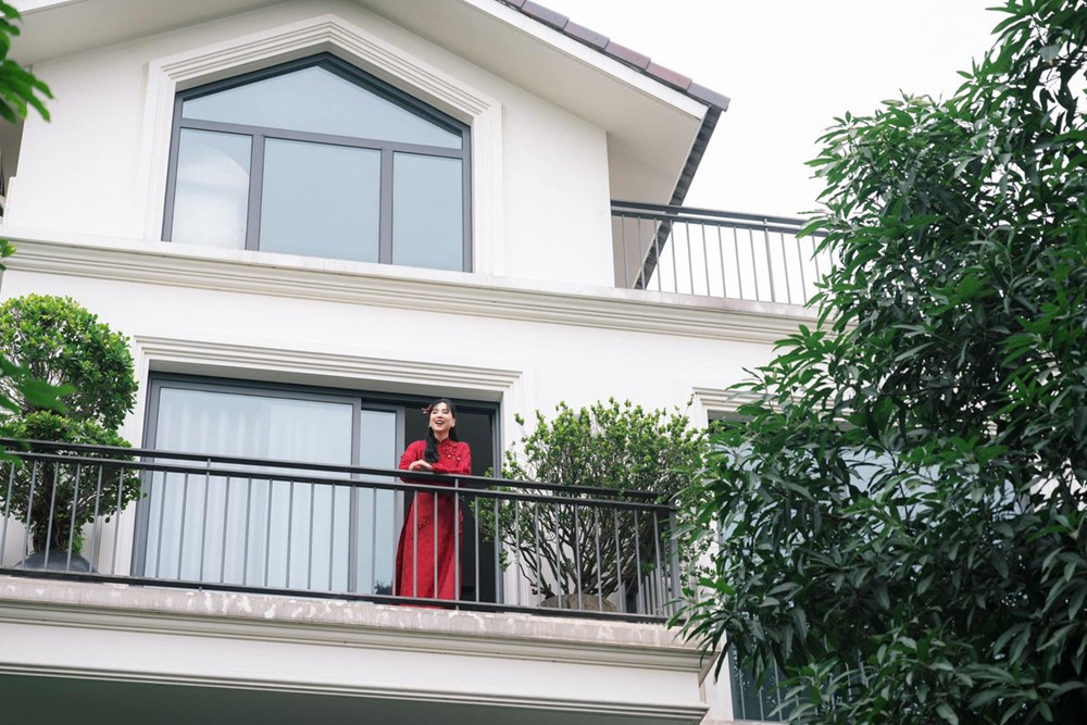 'MC đẹp nhất VTV' từ bỏ sự nghiệp để làm dâu hào môn, sống như 'bà hoàng' trong lâu đài dát vàng - ảnh 3