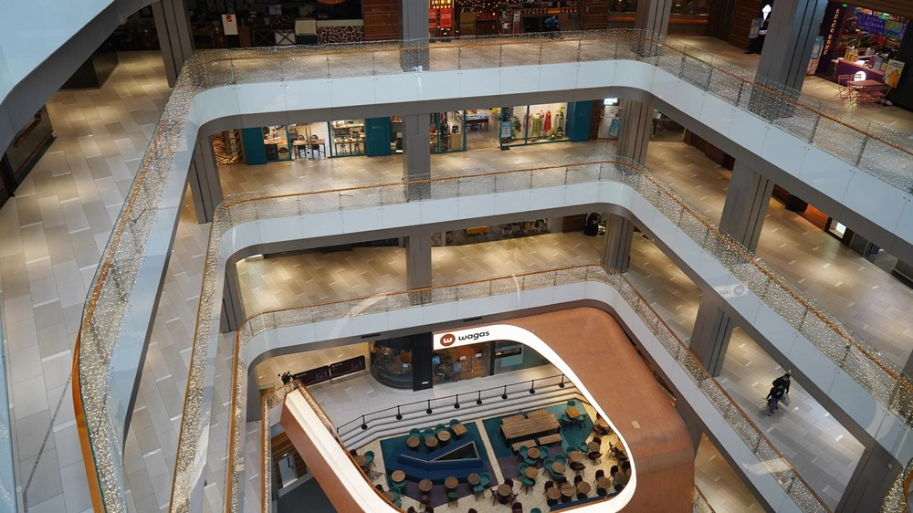 Bong bóng bán lẻ vỡ tung, TTTM đóng cửa hàng loạt: Trung Quốc bước vào chu kỳ đào thải khốc liệt nhất trong nhiều thập kỷ - ảnh 2