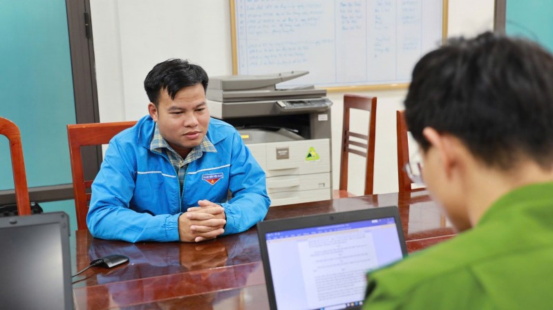 Khởi tố, bắt thầy giáo Trần Đình Duy - ảnh 1