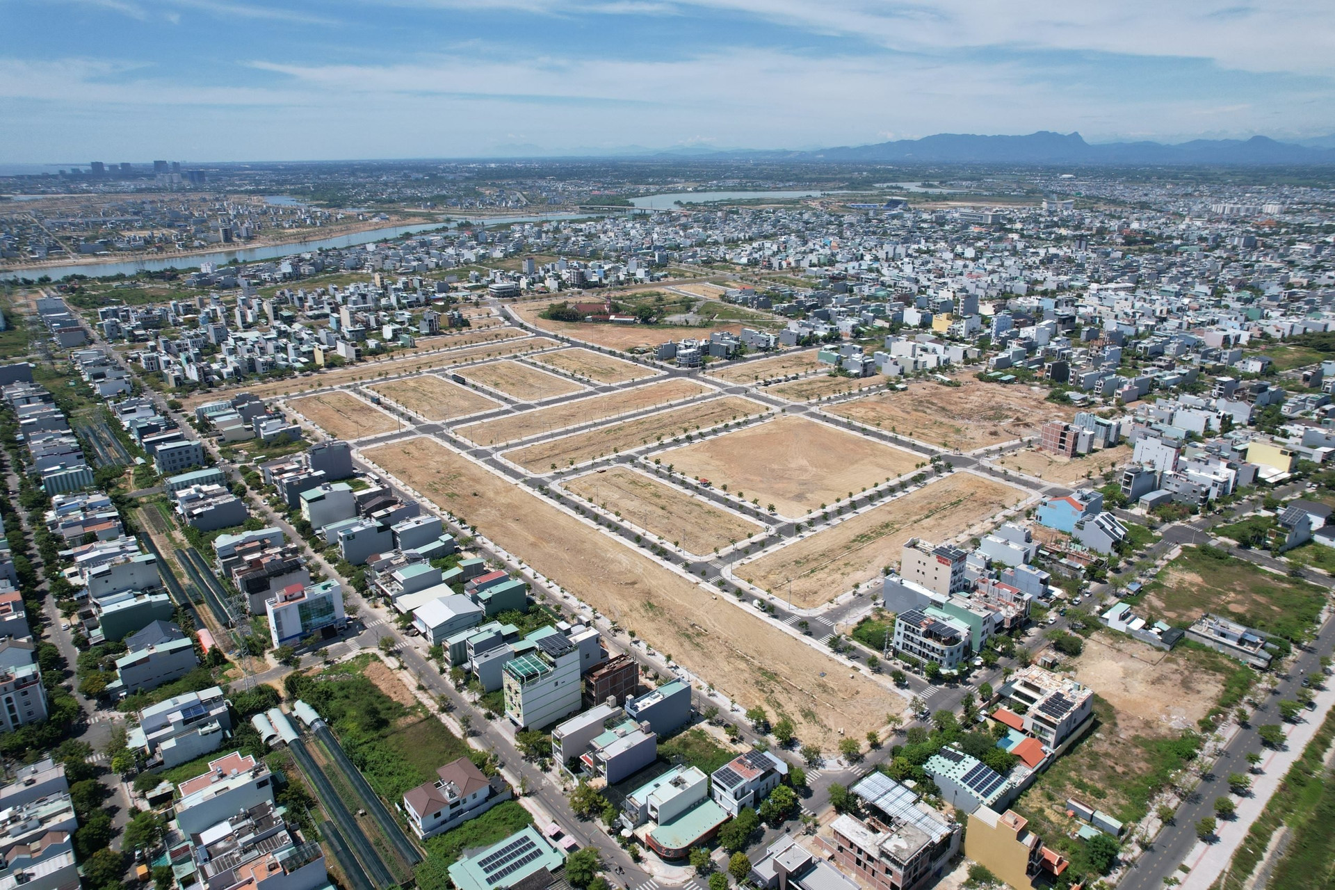 Lộ diện phân khúc là hoa tiêu của thị trường BĐS Đà Nẵng trong quý III/2025- Ảnh 3. Lộ diện phân khúc là hoa tiêu của thị trường BĐS Đà Nẵng trong quý III/2025- Ảnh 3.