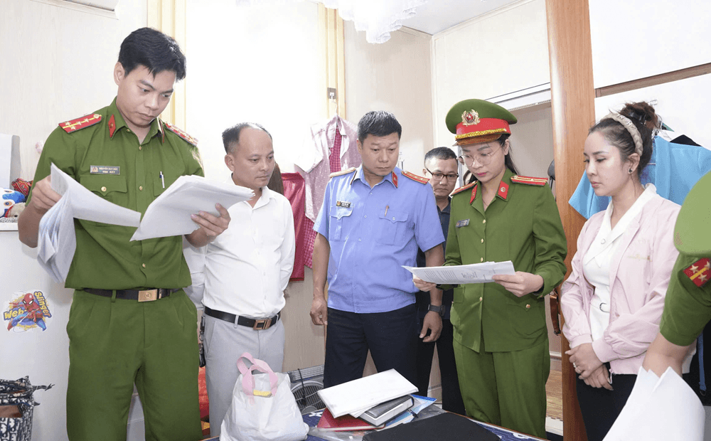 Khởi tố, bắt tạm giam Hiệu trưởng trường mầm non - ảnh 1