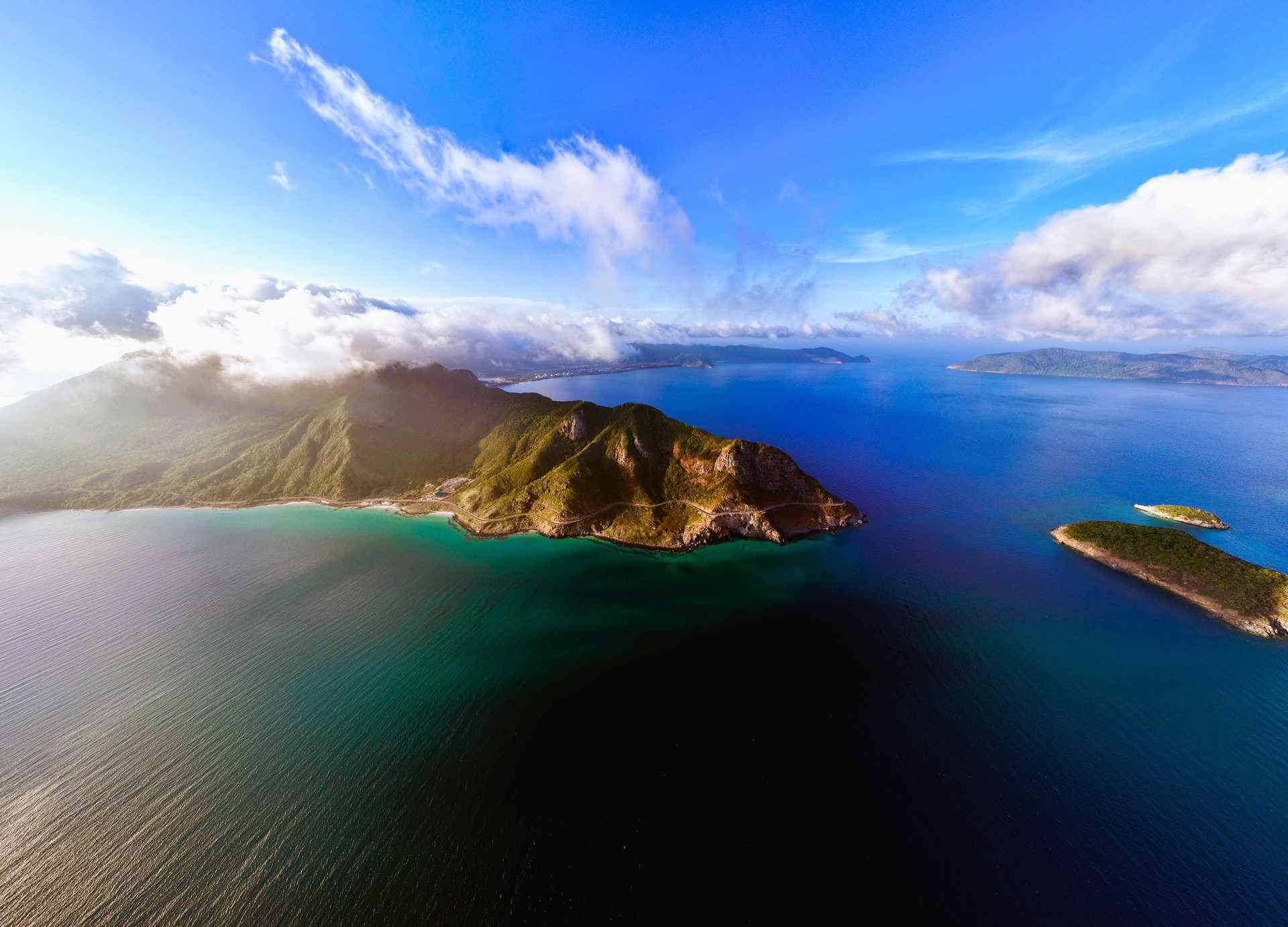 Trong vòng 5 năm tới, đặc khu lớn thứ 4 Việt Nam sẽ dồn lực đầu tư cho sân bay được xây từ thời Pháp thuộc- Ảnh 1.