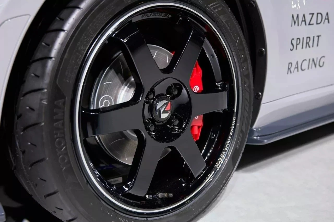 mazda_spirit_racing_mx_5_3.webp