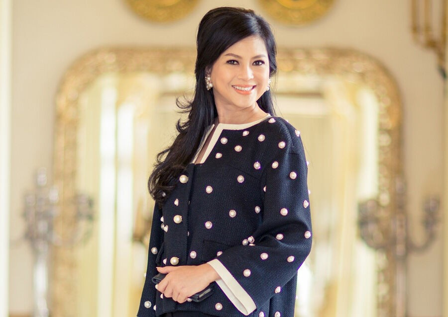 Phu nhân gia tộc hàng hiệu danh giá nhất Việt Nam: Nhan sắc sánh ngang 'nữ hoàng ảnh lịch', nay là CEO đế chế triệu đô, 4 lần nhận giải 'Bông hồng Vàng' - ảnh 1