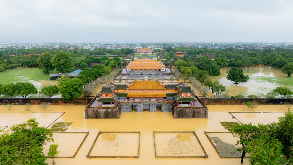 Lý do công trình hơn 200 năm tuổi vẫn khô ráo giữa ngày Huế lụt lịch sử? - ảnh 1