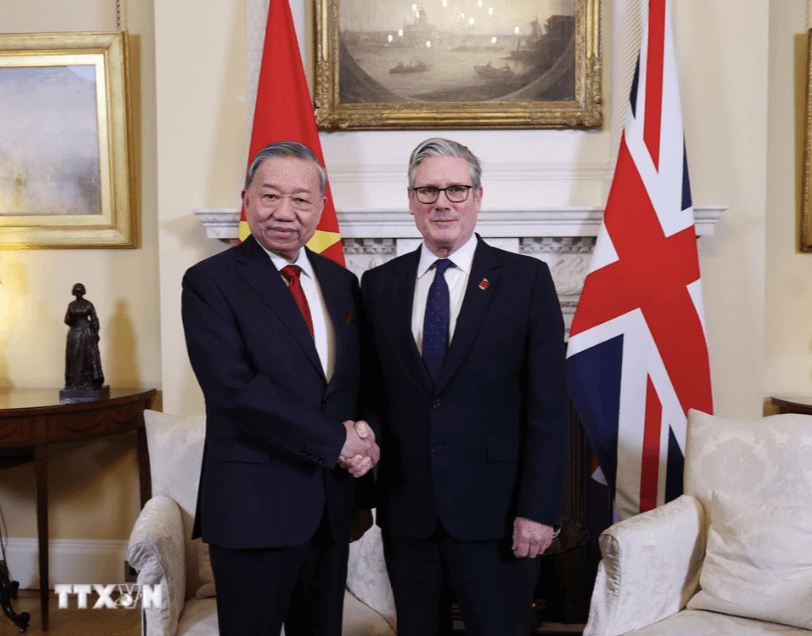 Tổng Bí thư Tô Lâm trong cuộc hội đàm với Thủ tướng Anh Keir Starmer. Ảnh: TTXVN screen-shot-2025-10-30-at-62000-am.png