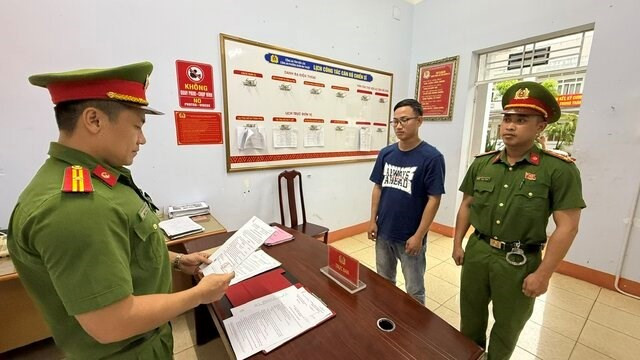 Khởi tố, bắt 1 Phó Trưởng phòng ngân hàng - ảnh 1