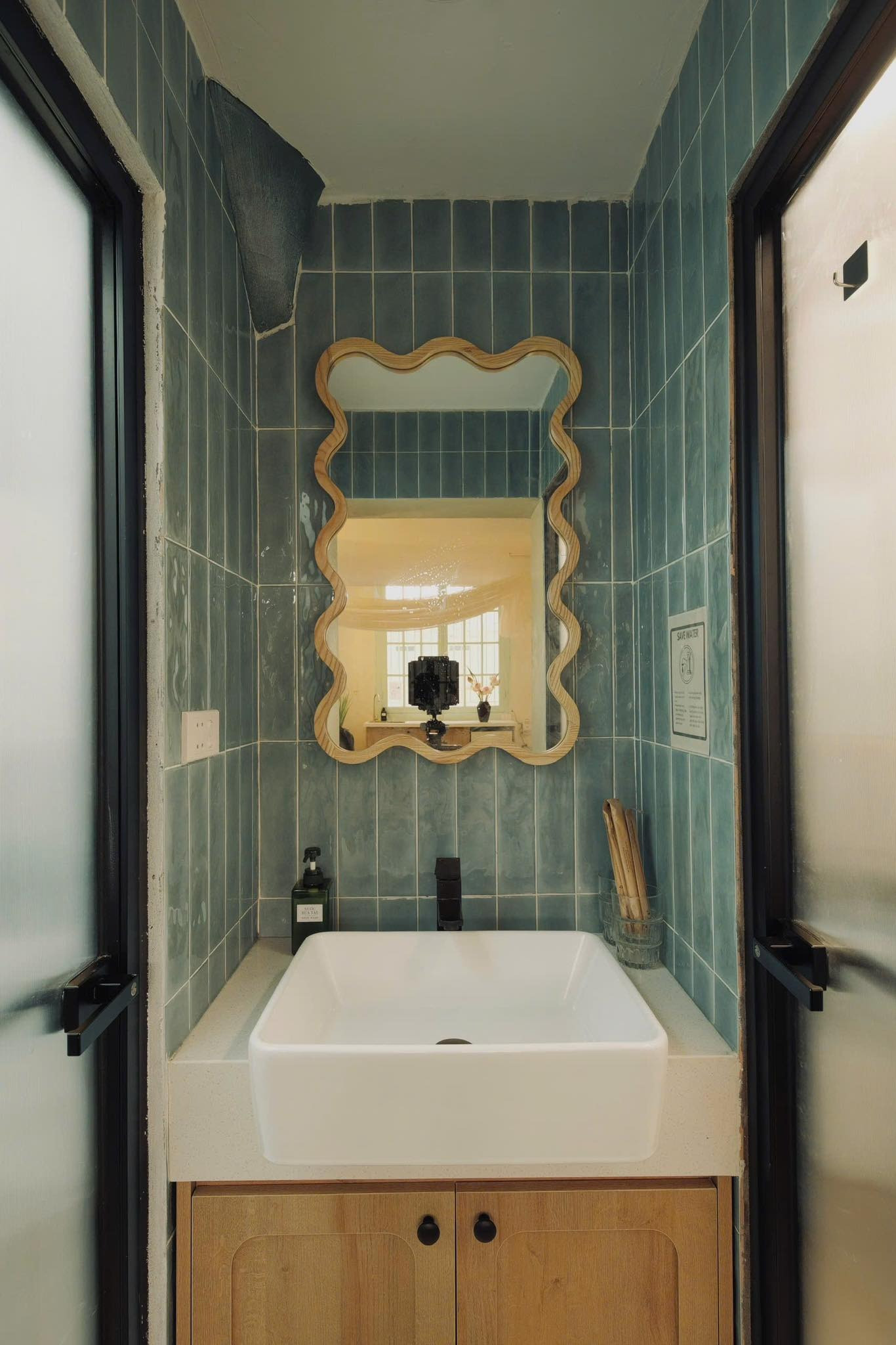 Biệt thự Pháp cũ giữa phố Bà Triệu ‘tái sinh’ thành homestay chill hết nấc- Ảnh 6.