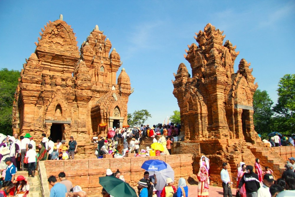 Tỉnh miền Trung lọt vào 'mắt xanh' của bầu Hiển: Sở hữu đường bờ biển gần 500km dài nhất Việt Nam, vịnh biển đẹp hàng đầu thế giới - ảnh 4