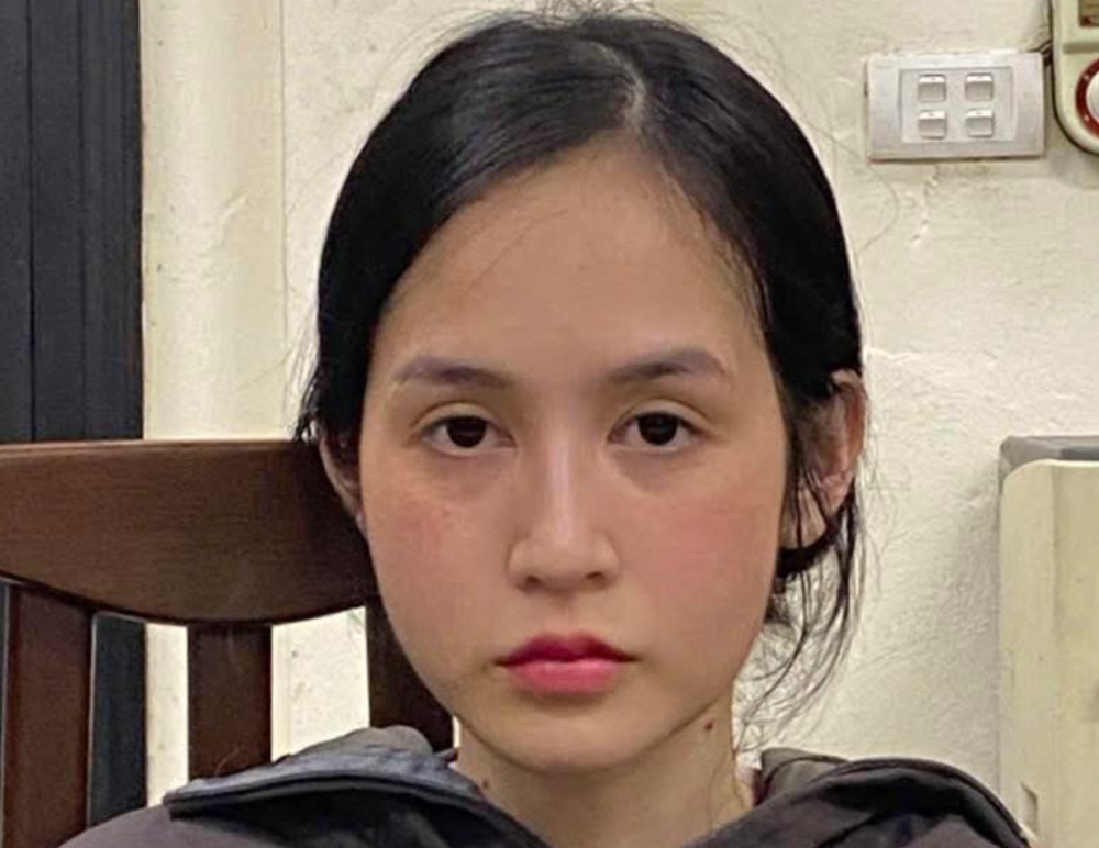 Bắt khẩn ‘nhân viên ngân hàng’ Vũ Thị Phương Thảo sinh năm 1999