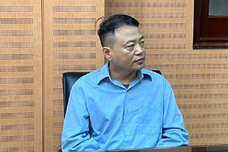 Tịch thu 98 sổ đỏ, 597 cây vàng, hơn 8.000 USD cùng nhiều sổ tiết kiệm của các Chủ tịch, DJ, diễn viên - ảnh 2