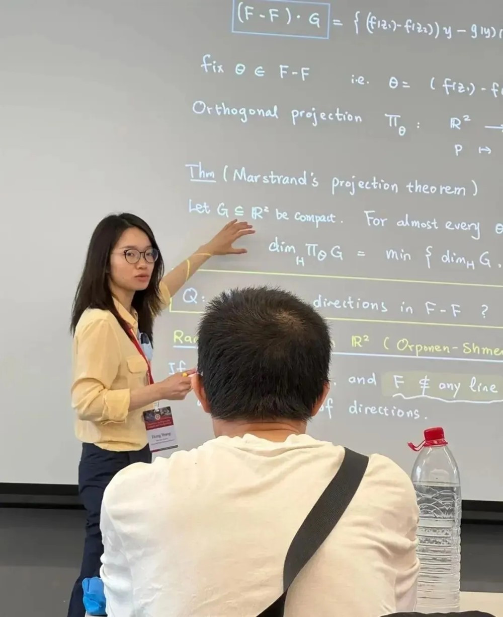 Nữ Giáo sư Toán học sinh năm 1991 vừa giành cú đúp giải thưởng danh giá, là ứng cử viên cho Huy chương Fields 2026 - ảnh 1