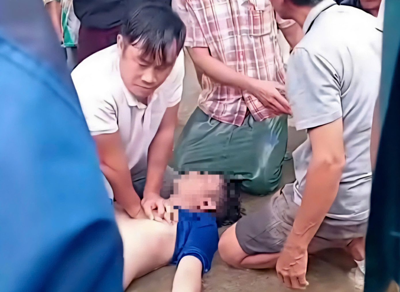 Vụ tai nạn điện dẫn đến chết người tại xã Quảng Điền, Huế. so-cuu-nan-nhan-bi-dien-giat-6599.jpg