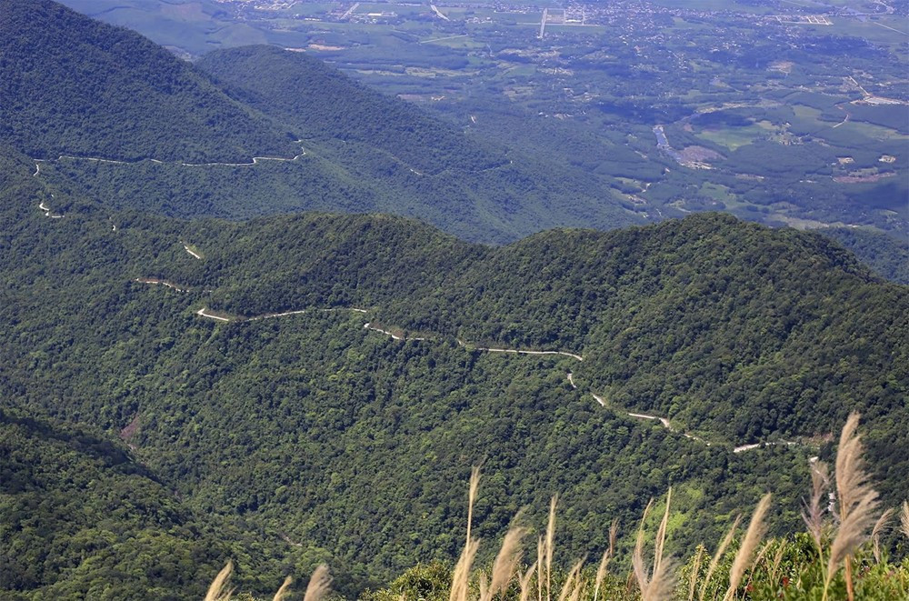 Đỉnh núi cao 1.400m của Việt Nam là nơi mưa lớn thứ hai thế giới, được ví như 'Đà Lạt của miền Trung' - ảnh 2