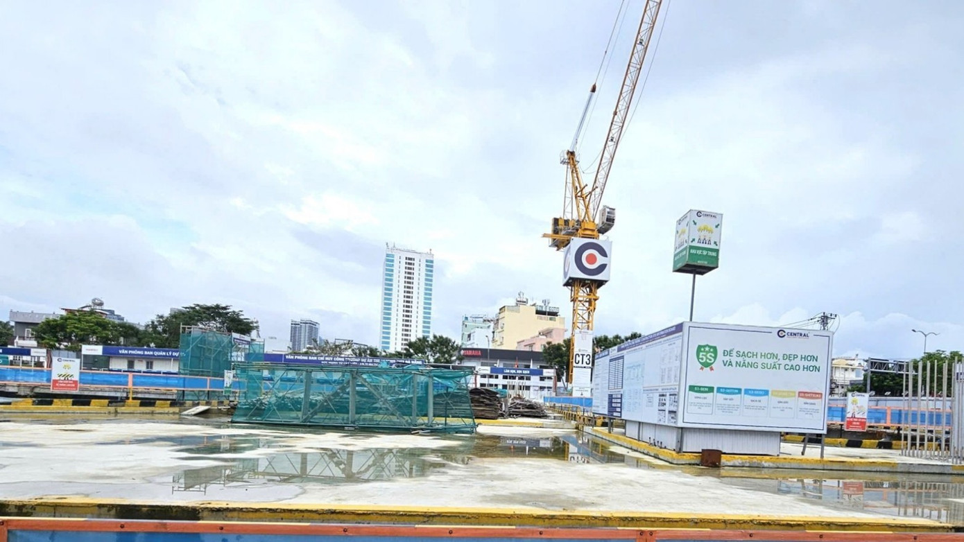 Bên trong dự án The Legend City Danang. Dự án có diện tích hơn 11.400 m2 trên đường Võ Văn Kiệt, gần cầu Rồng - vị trí trung tâm của thành phố. du-an-9339.jpg