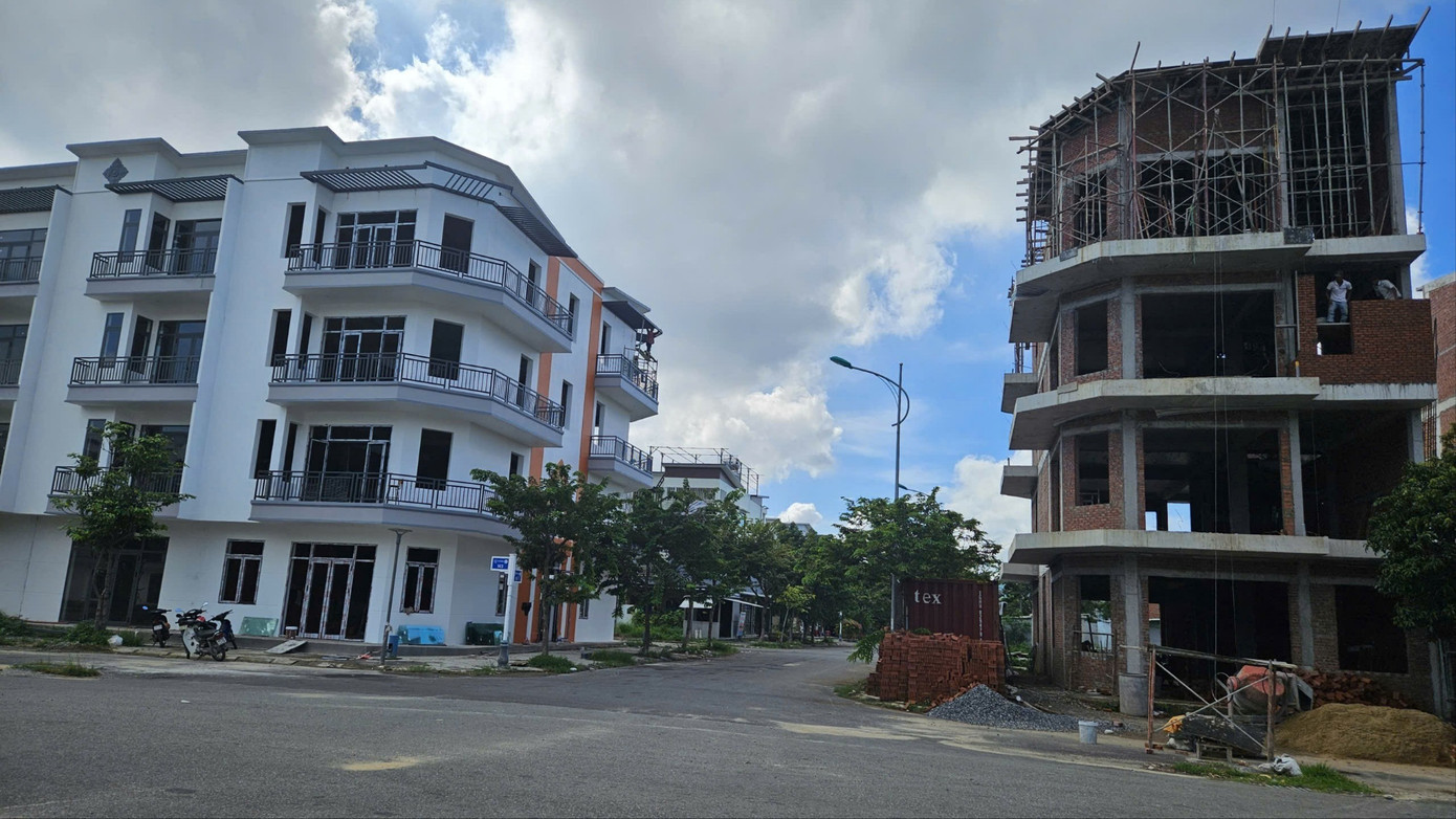 Khu đô thị du lịch Thủy Tú (giai đoạn 2) tại phường Hải Vân cũng là dự án được huy động vốn. Công ty Cổ phần Tài chính và Phát triển Doanh nghiệp cũng được phép huy động 800 tỷ đồng để đầu tư hạ tầng kỹ thuật dự án. Dự án này cũng đã được Sở Xây dựng TP Đà Nẵng công bố đủ điều kiện mở bán 695 căn nhà ở, bao gồm 689 căn biệt thự và 6 căn liền kề. 2645424709208222761-3069.jpg