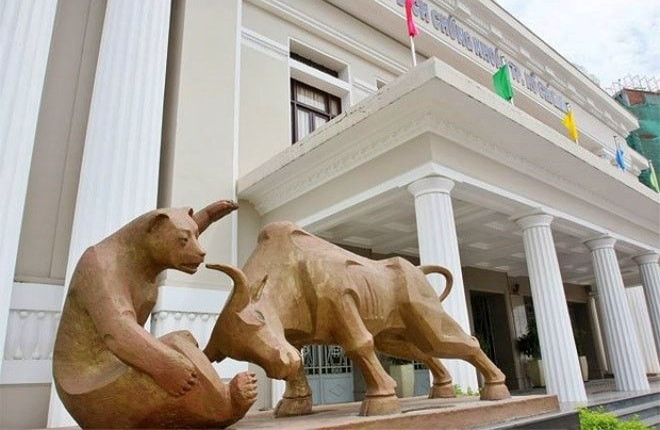 VN-Index tăng hơn 400 điểm, Sở Giao dịch Chứng khoán Việt Nam (VNX) lãi 2.100 tỷ sau 9 tháng