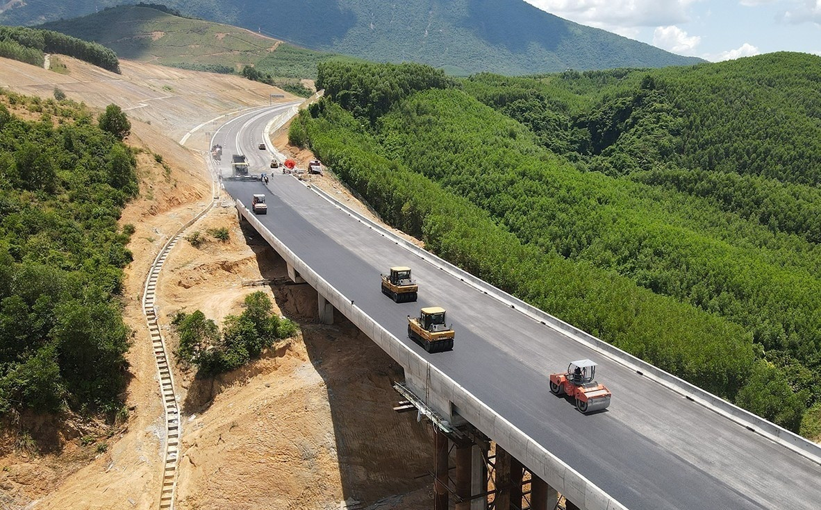 Cao tốc hơn 12.000 tỷ kết nối 2 tỉnh hẹp nhất Việt Nam đạt dấu mốc quan trọng- Ảnh 1. Cao tốc hơn 12.000 tỷ kết nối 2 tỉnh hẹp nhất Việt Nam đạt dấu mốc quan trọng- Ảnh 1.