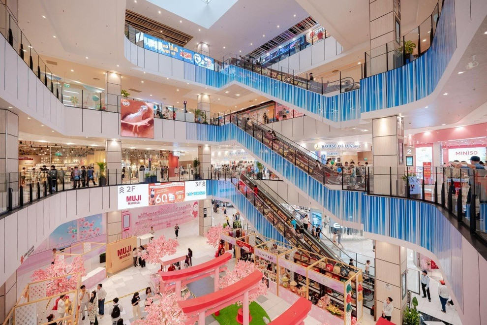 TTTM đầu tiên của Aeon Mall tại miền Trung Việt Nam ghi nhận kỳ tích sau trận ngập lụt- Ảnh 2. TTTM đầu tiên của Aeon Mall tại miền Trung Việt Nam ghi nhận kỳ tích sau trận ngập lụt- Ảnh 2.