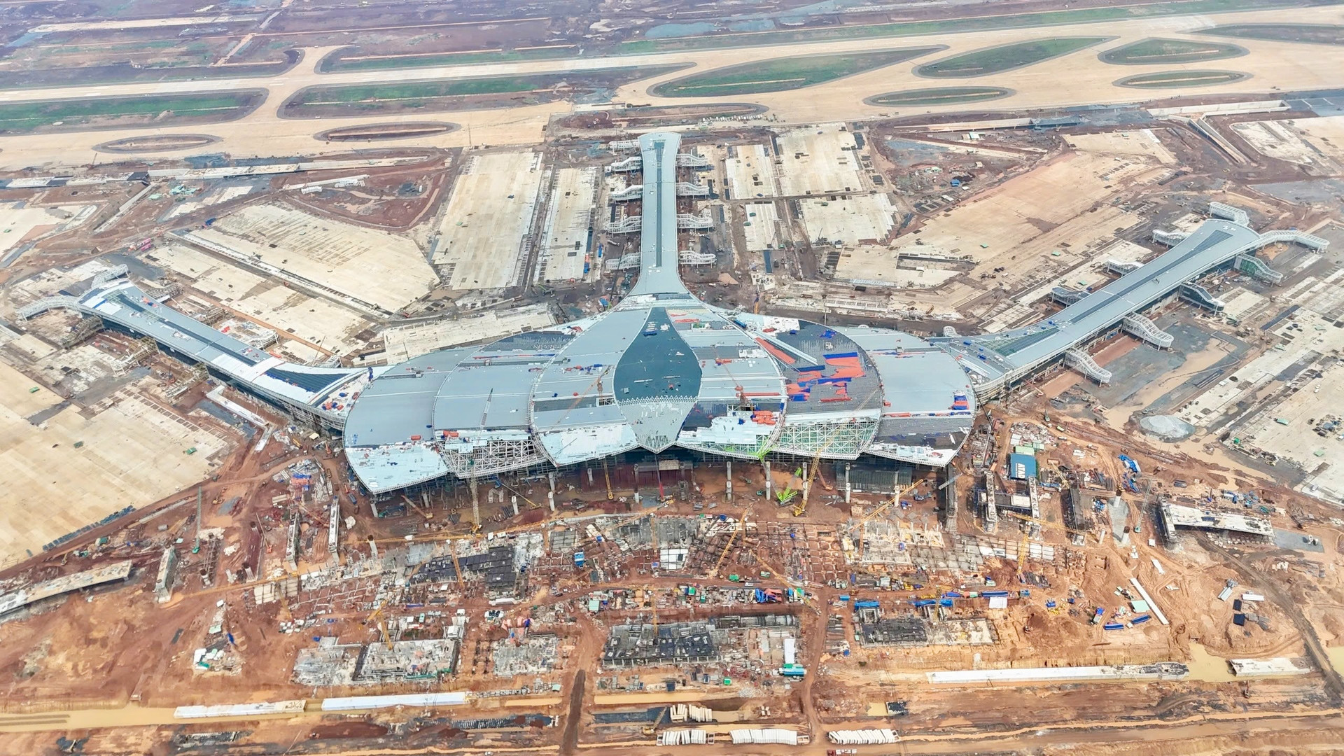 Chỉ hơn một tháng nữa, sân bay lọt TOP lớn nhất thế giới tại Việt Nam chính thức khánh thành- Ảnh 1.