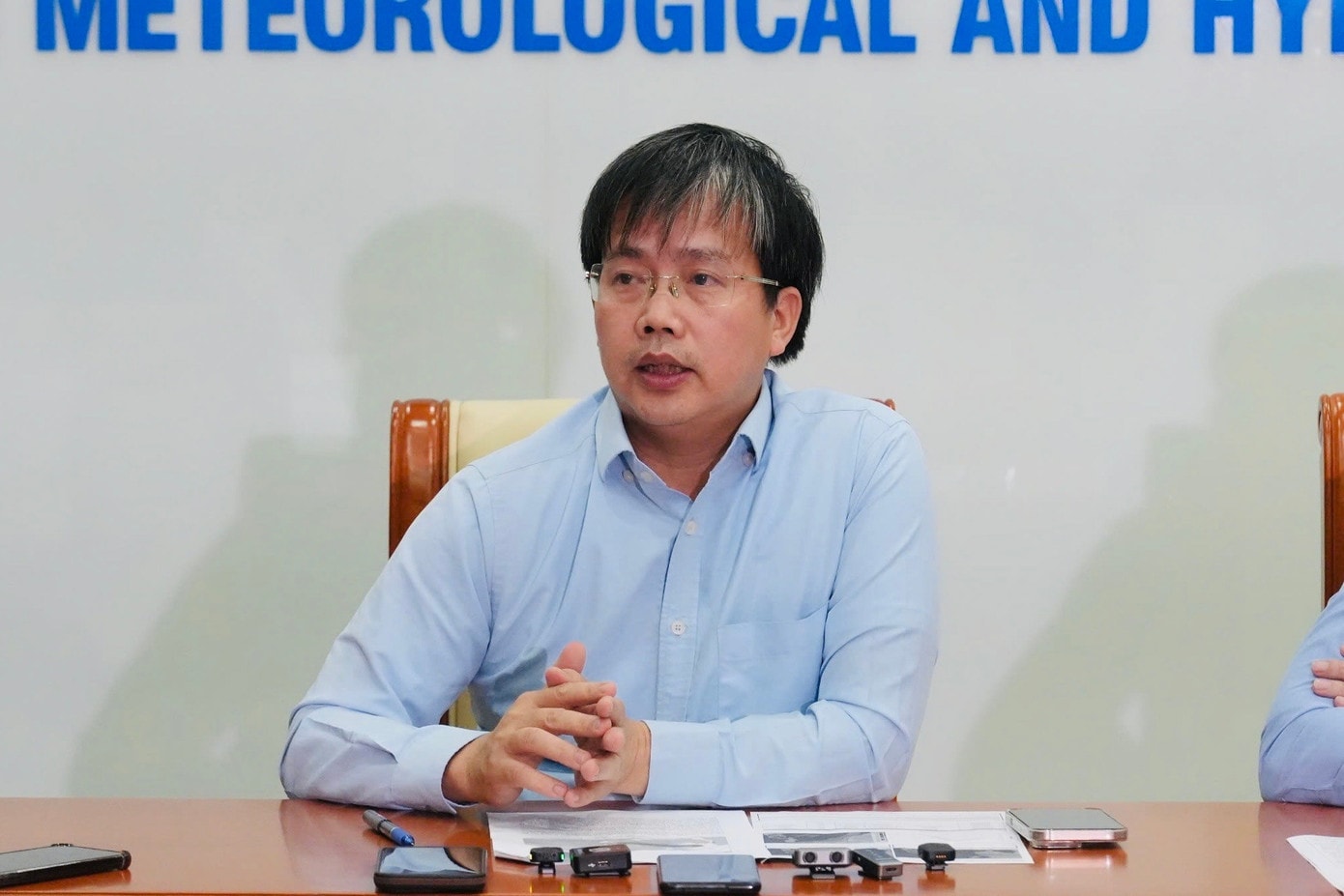 ong-mai-van-khiem.jpg