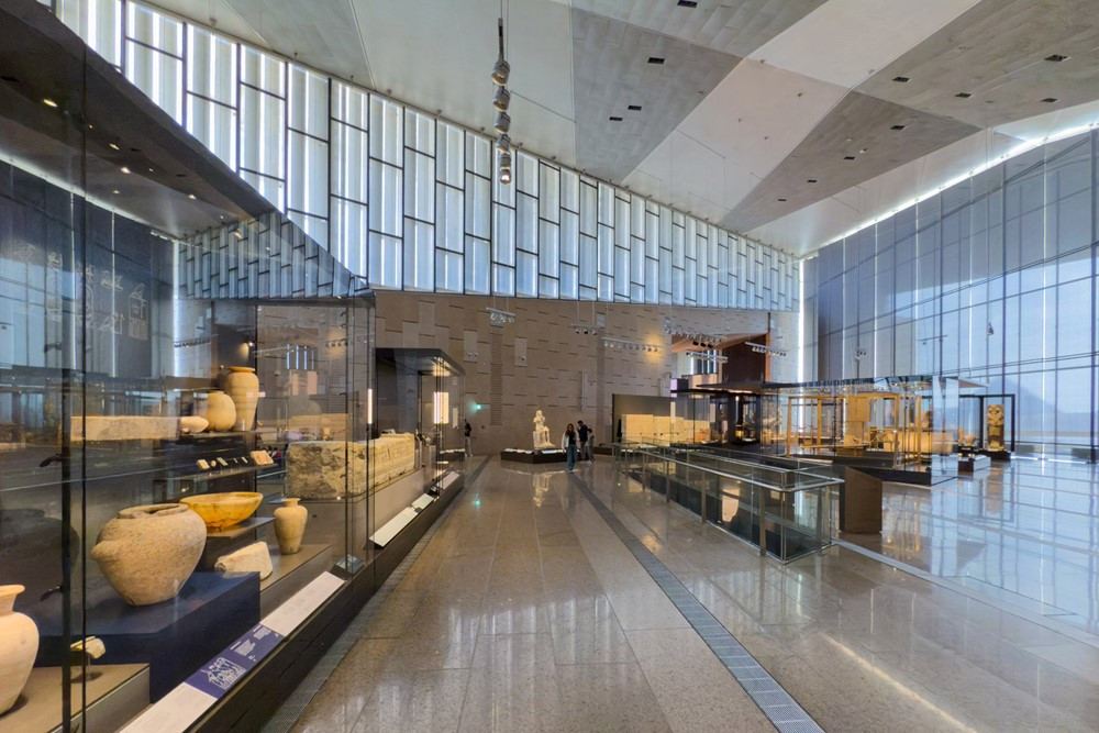 Chính thức mở cửa đại bảo tàng trị giá 26.300 tỷ đồng, nằm ‘sát vách’ kim tự tháp nổi tiếng nhất thế giới - ảnh 9