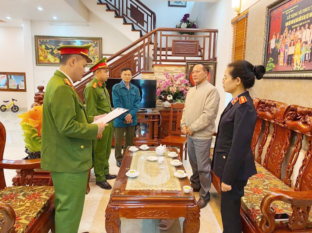 Khởi tố, bắt tạm giam Giám đốc Nguyễn Văn Thấm - ảnh 1