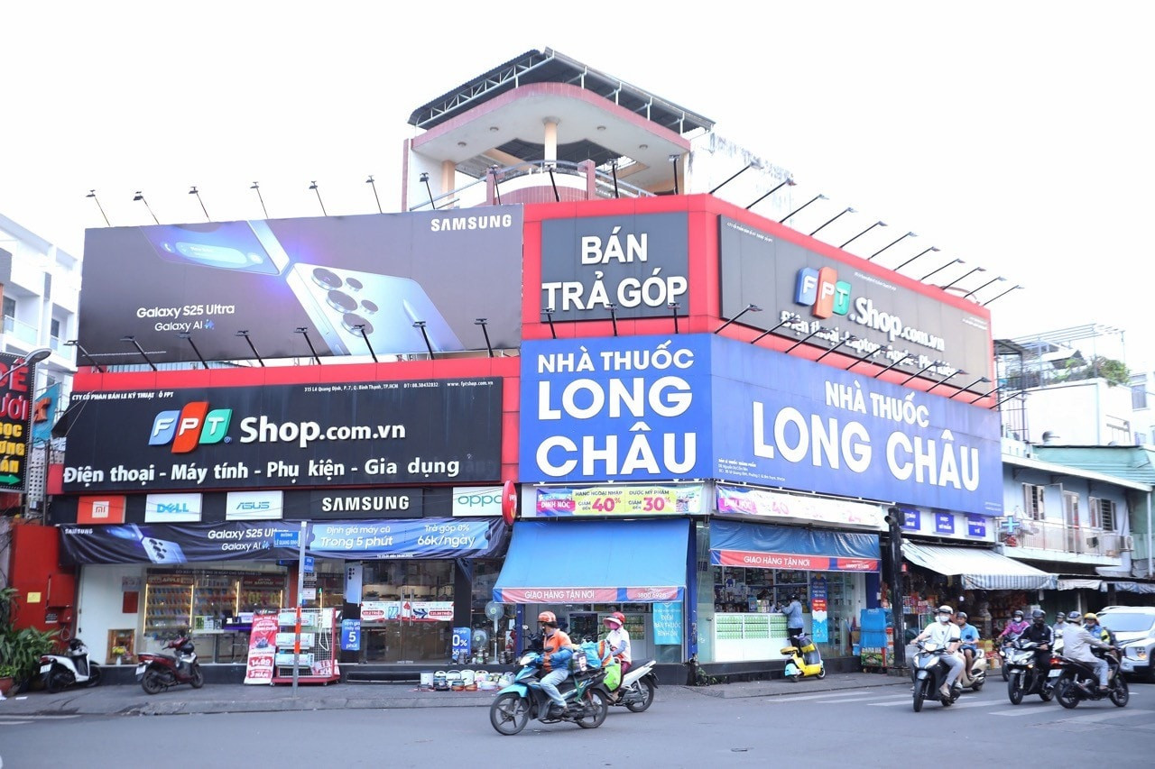 Long Châu kéo lợi nhuận FPT Retail tăng 121%, cổ phiếu FRT 'sáng giá' trở lại
