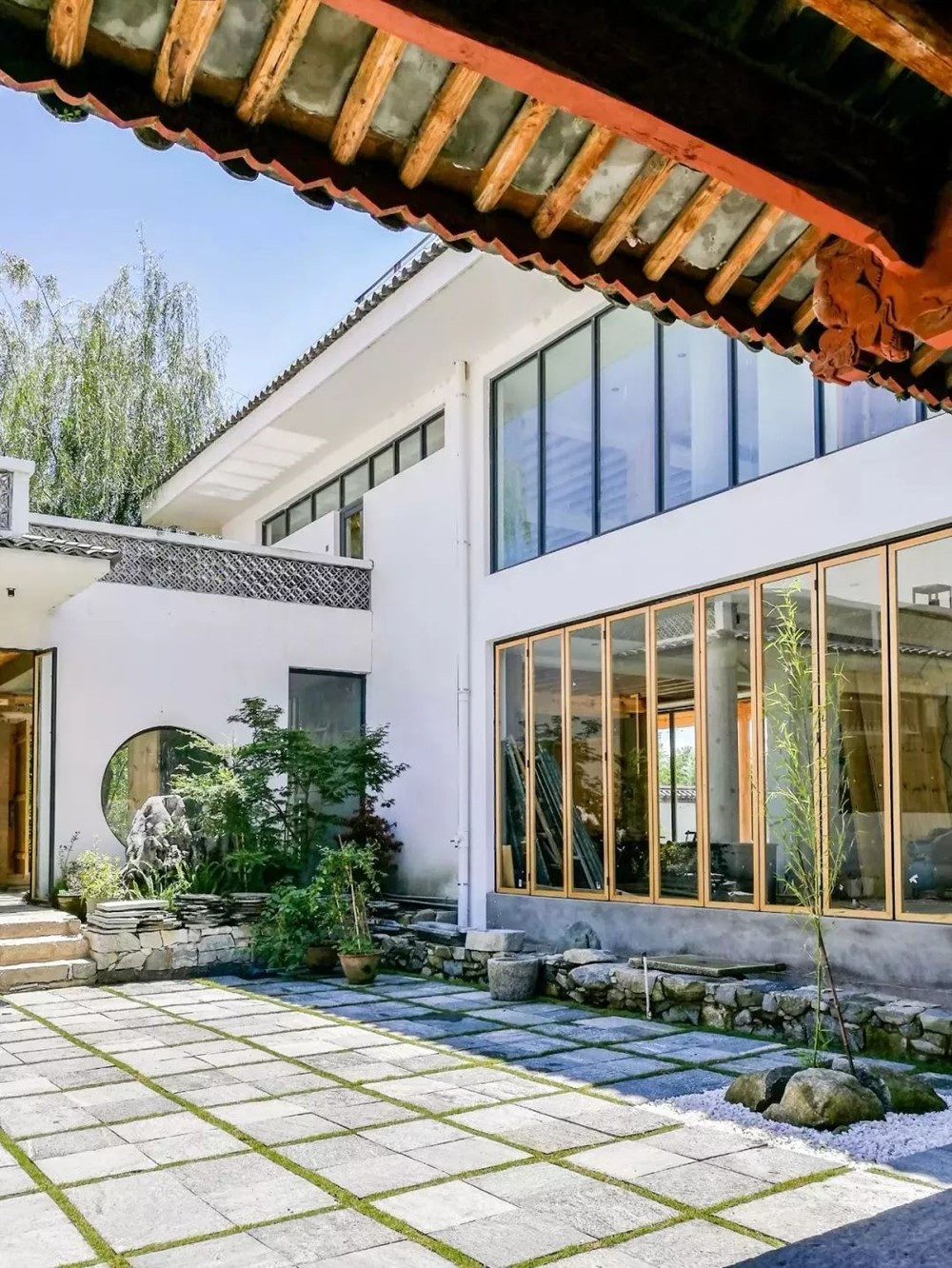 Bốn anh em ruột rủ nhau về quê xây nhà cho bố mẹ: Rộng 700m2 với 11 phòng, cách bố trí rất độc đáo, nghe lý do phía sau ai cũng nể phục - ảnh 6