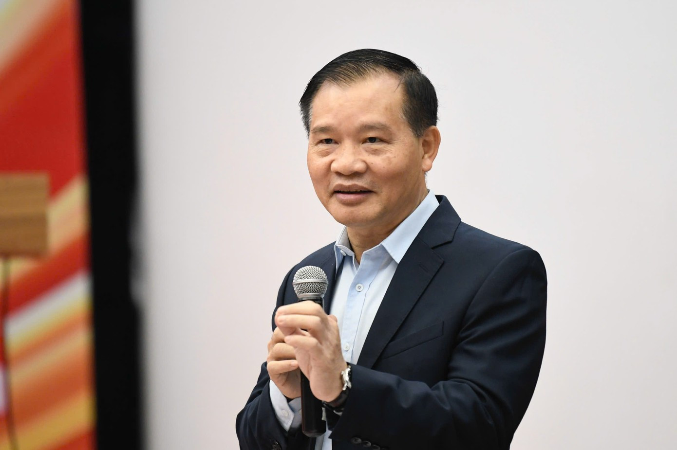 Ông Bùi Văn Thạch - Phó Chủ tịch chuyên trách Hội đồng Lý luận Trung ương, nguyên Phó chánh Văn phòng Trung ương Đảng. Ảnh: Trọng Tài. tienphong-411mrthach.jpg