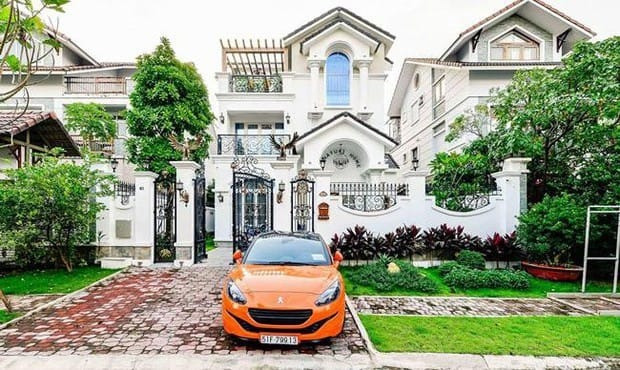 Khối bất động sản kếch xù của vợ chồng Đoàn Di Băng: 3 biệt thự vốn hàng chục tỷ, villa 400 tỷ có sự tham gia của NTK nổi tiếng- Ảnh 1.