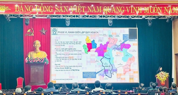 Toàn cảnh hội nghị lấy ý kiến cư dân chiều ngày 6/11 gen-h-z71956468827446736416cde9ee1f0329a3de937be0301-1762421737183913753391.jpg