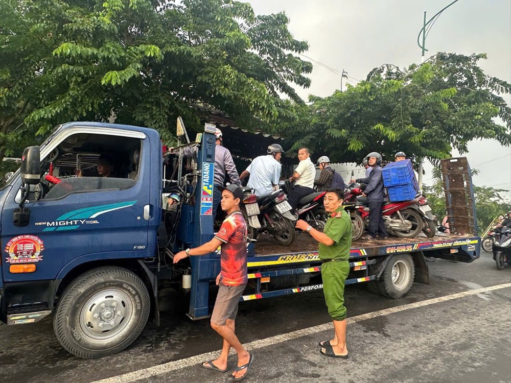 CSGT TP. Hồ Chí Minh cảnh báo khẩn đến người tham gia giao thông - ảnh 2