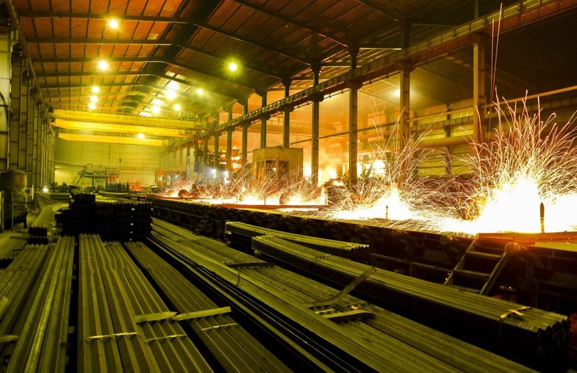 Một cổ phiếu thép bất ngờ tăng nóng 15% trong phiên VN-Index rơi 44 điểm: Kỳ vọng lớn từ câu chuyện tái cấu trúc?